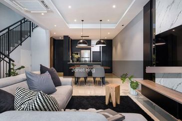 New Semi D House 1.3M