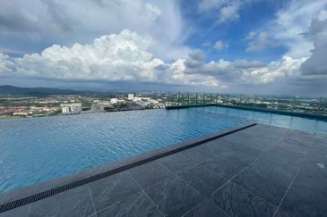 Hill10 Residence @ i-City