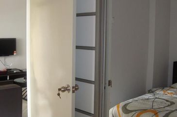 Pantai Indah Seaview