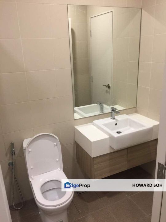 1+1 room with balcony, walking distance to mall, Selangor, Shah Alam