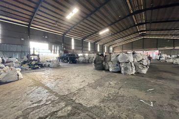 Factory/Warehouse at Telok Gong Klang, Teluk Gong