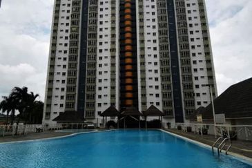 Endah Regal Condominium