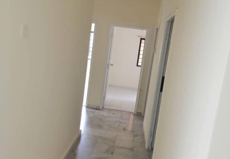 Endah Regal Condominium