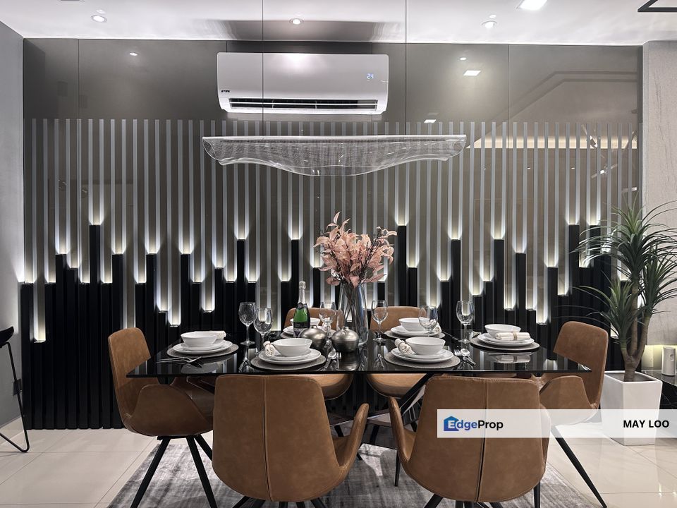 New 3 Storey @ U10 Shah Alam (15min to Damansara), Selangor, Shah Alam