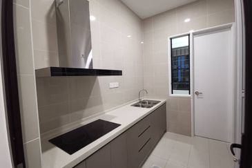 Isle of Kamares, Setia Eco Glades