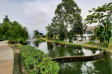 Lepironia Gardens, Setia Eco Glades