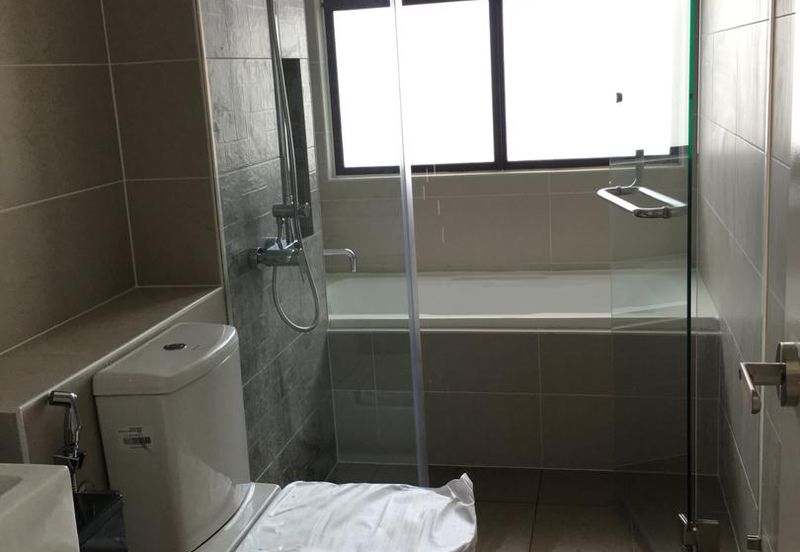 Isle of Kamares, Setia Eco Glades