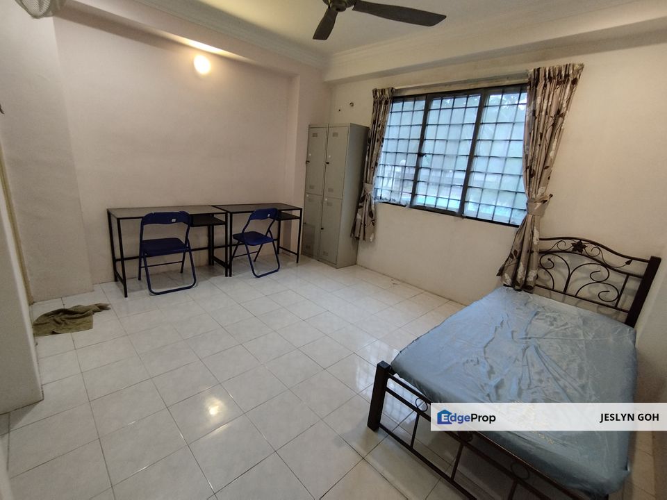 walking distance to UTAR Bandar Sungai Long, Selangor, Bandar Sungai Long