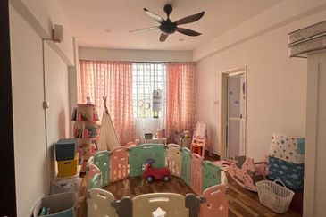 Aloha Tower Condominium