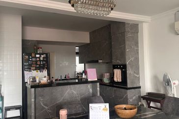 Aloha Tower Condominium