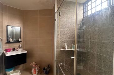 Aloha Tower Condominium