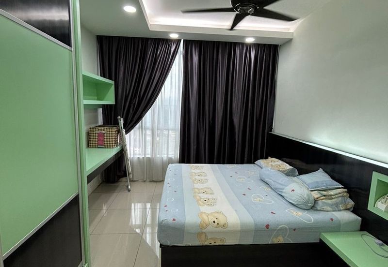 Dedaun Hijau (Greenfield Regency)