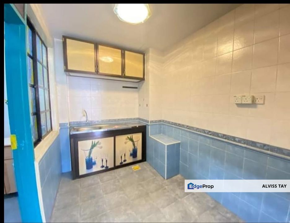  Skudai Villa / Skudai Baru / 2 Bedroom / For Sale , Johor, Skudai