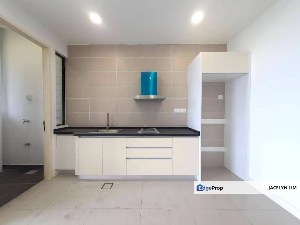 Medini  2 bedrooms @ D Pristine, Medini  For Sale, Johor, Nusajaya