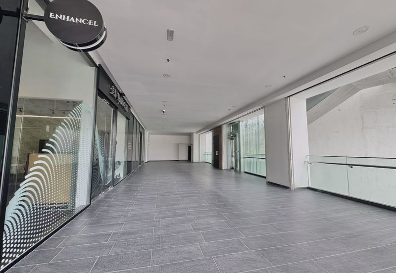 Twenty 8 @ i-City Finance Avenue