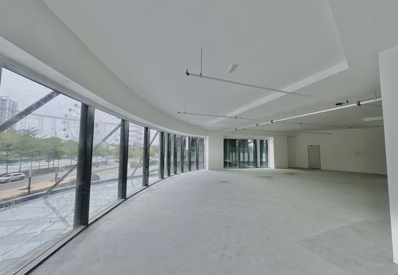 8 Premier @ i-City Finance Avenue