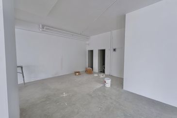 8 Premier @ i-City Finance Avenue