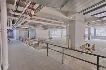 8 Premier @ i-City Finance Avenue