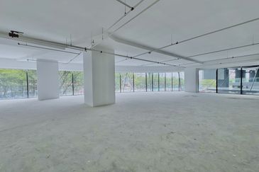 8 Premier @ i-City Finance Avenue