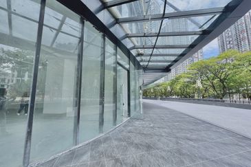 8 Premier @ i-City Finance Avenue