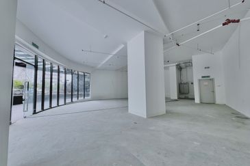 8 Premier @ i-City Finance Avenue