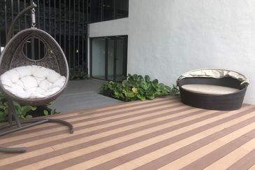 Pandora @ Tropicana Metropark