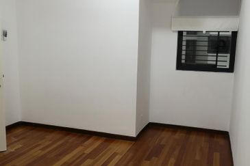 Renai Jelutong Residences