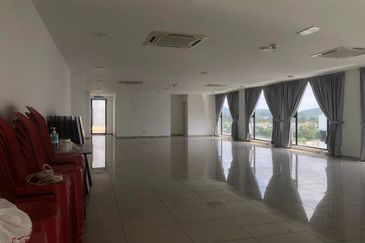 Renai Jelutong Residences