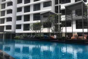 Renai Jelutong Residences