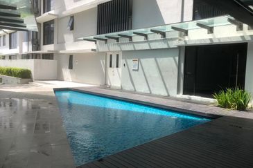 Renai Jelutong Residences