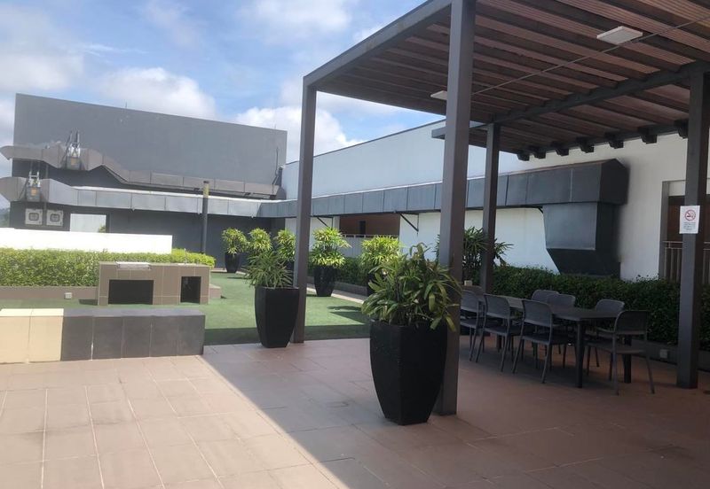 Renai Jelutong Residences