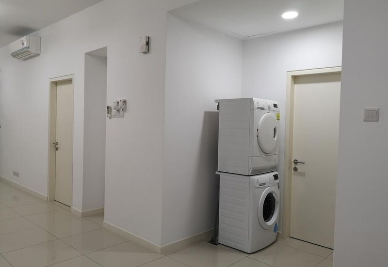 Renai Jelutong Residences