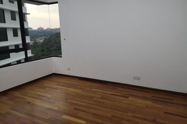 Renai Jelutong Residences