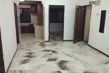 Flat PKNS, Seksyen 7