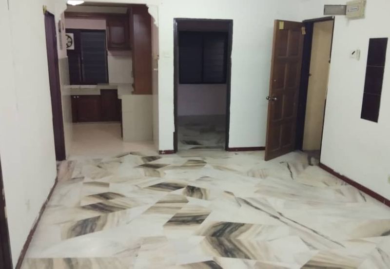 Flat PKNS, Seksyen 7