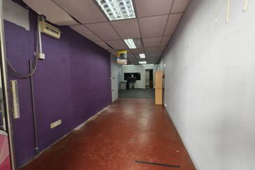 Pusat Komersial Seksyen 7