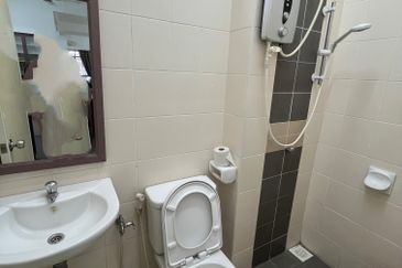 Setia Indah 9, Setia Alam