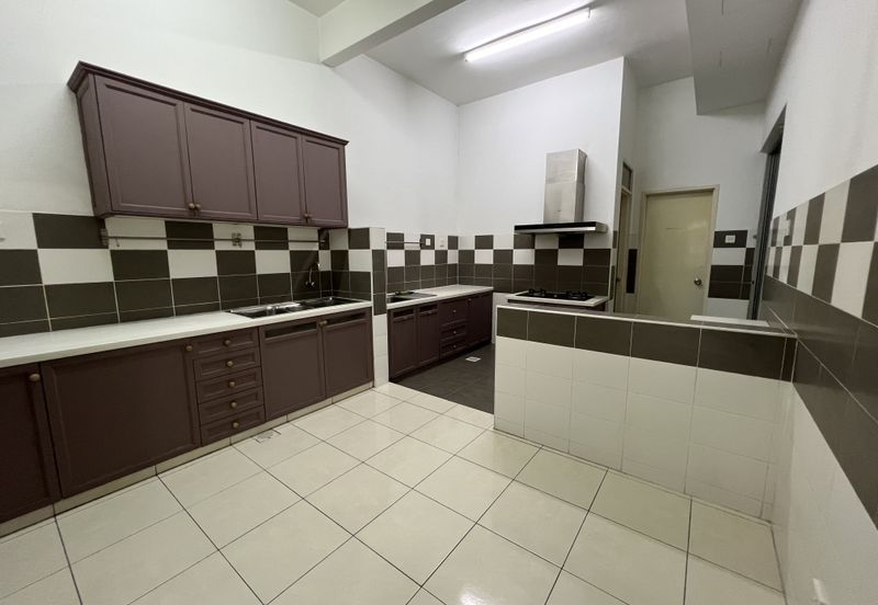 Setia Indah 9, Setia Alam