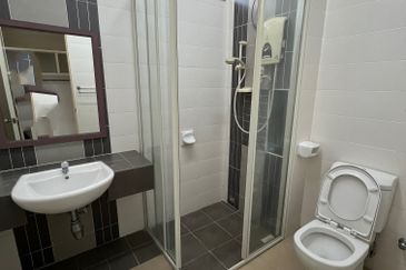 Setia Indah 9, Setia Alam