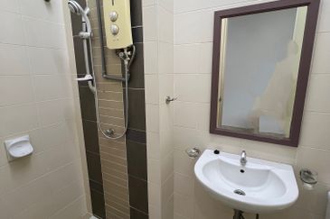 Setia Indah 9, Setia Alam