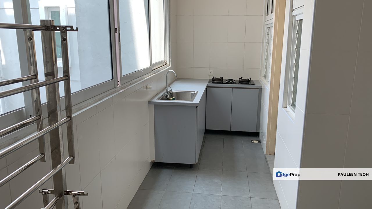 Well-kept 3+1 Bedrooms in 28 Dutamas for SALE, Kuala Lumpur, Dutamas