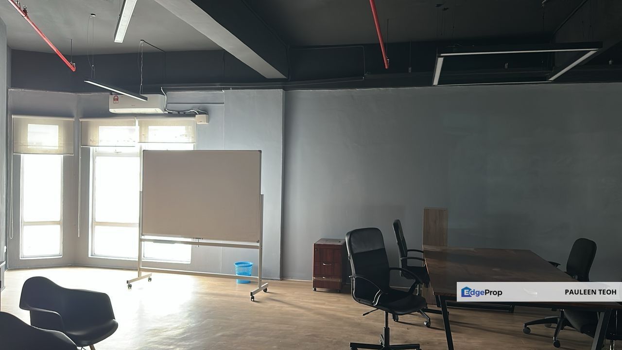 V square @ PJ City Centre | Mid Floor Office with Own Toilet for SALE, Selangor, Petaling Jaya