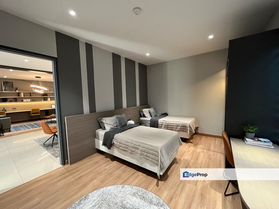  Puchong Completed LAKEVIEW CONDO in Puchong 2015sqft | 5Rooms 5Baths  623k only Bumi, Selangor, Puchong