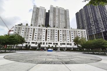 Gravit8 @ Klang South