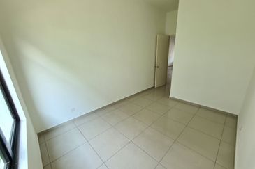 Cradleton @ Eco Majestic