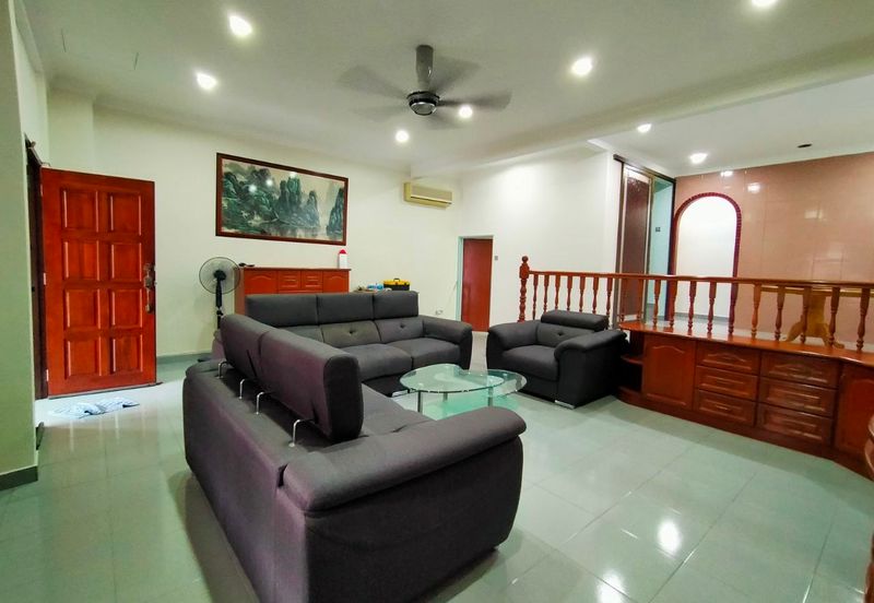 SL 2, Bandar Sungai Long