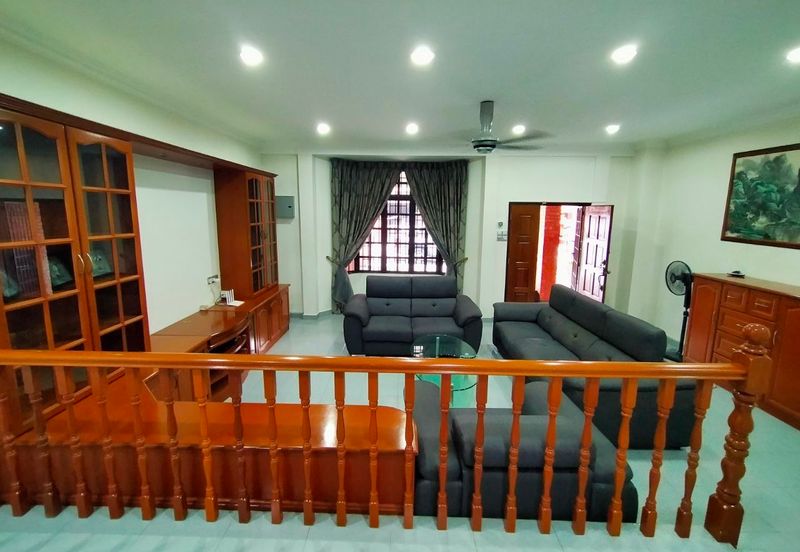 SL 2, Bandar Sungai Long