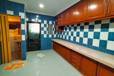 SL 2, Bandar Sungai Long