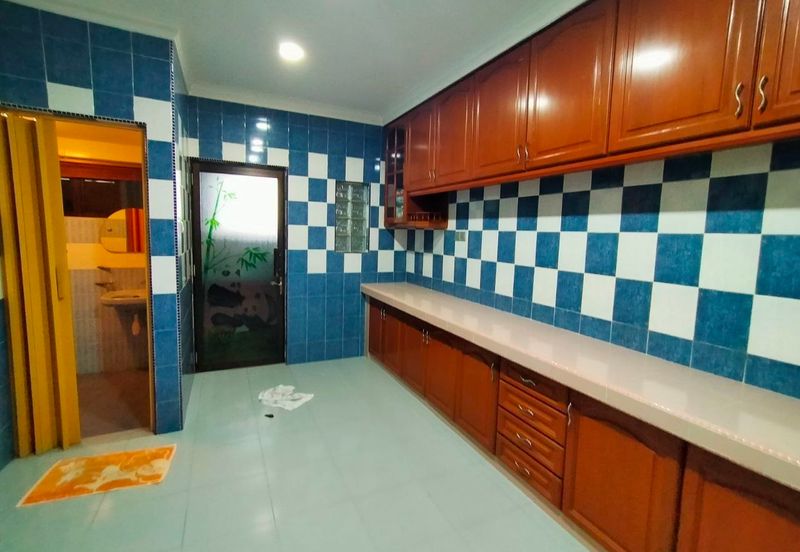 SL 2, Bandar Sungai Long