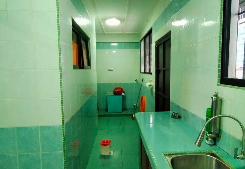 SL 2, Bandar Sungai Long